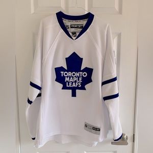Authentic NHL Toronto Maple Leafs Phil Kessel Men’s Small in PERFECT condition